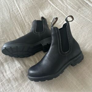 BRAND NEW! Blundstone #1448 Women’s High Top Boots